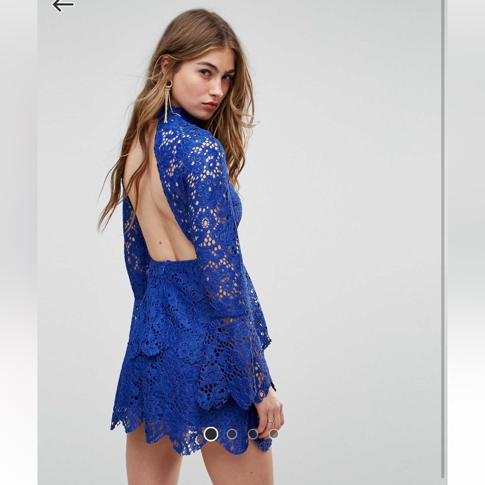 MISGUIDED long bell sleeve double layer open back lace mini dress
